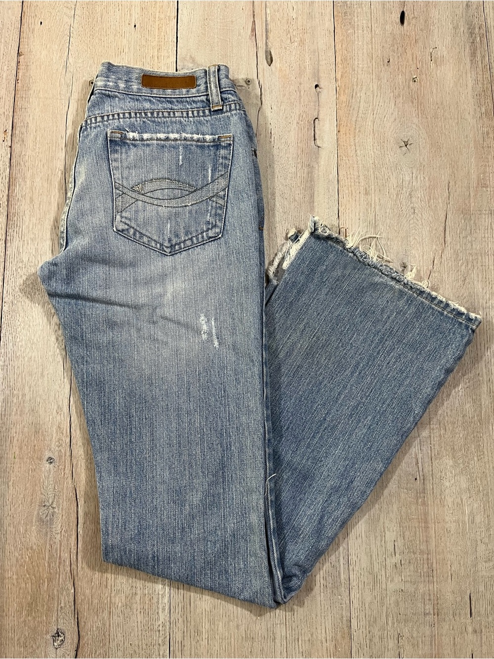 Vintage Y2K Abercrombie And Fitch Low Rise Bootcut Flare Light Wash Jeans Size 2
